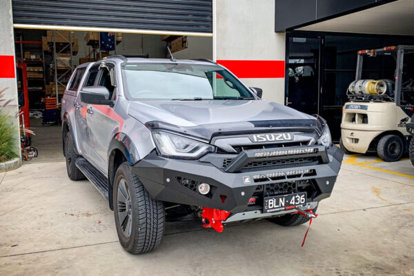 Plenty of these family crossovers won’t go further off-road than a grassy carpark, but if you do want to take the family into the wilderness the Overland should do it. Unfortunately, there’s a but – and it’s down to price.
