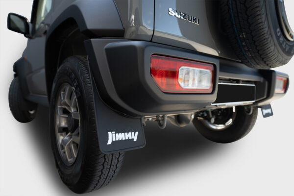 transmission gearing range is selectable only when the vehicle is in 4WD transmission mode. Therefore, low range cannot be used for on-road towing