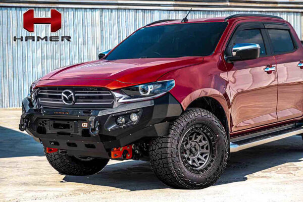 HiLux only gets a small central (4.2-inch) digital section on its otherwise analogue driver’s display, while the Ranger’s configurable digital dash display is 8.0-inch and the Amarok has a full-width 12.3-inch digital instrument cluster.