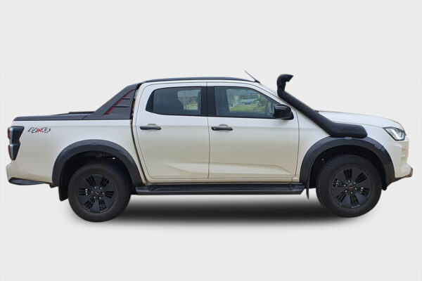 Safari Automotive Australian designed, moulded, and manufactured Raised air intake prevents your engine from ingesting harmful elements Improved airflow for performance and efficiency Durable and UV stable snorkel and air ram for added strength Includes a comprehensive fitting guide
