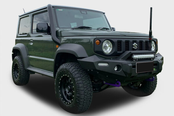 3.5inch short entry stainless snorkel for the Suzuki Jimny (2019+). Colour in pictures is Matte Black, which we recommend for the Jimny's to match the factory accents.