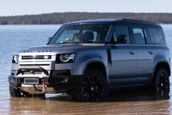 Defender 90 D250 S borders on sparse. There’s cloth trim, power-adjusted but basic front seats, sat-nav, dual-zone climate-control and, most appropriately, rubber flooring in the cabin and boot that can be swept clean with a brush and shovel.