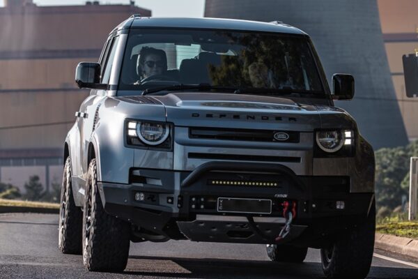 Defender is a quite different beast to other SUVs. Defined by its prodigious 4x4 capabilities, it’s able to go places that would funk-out many an experienced off-road driver. But in its latest form the Defender has another role: to drive like a luxury car on-road