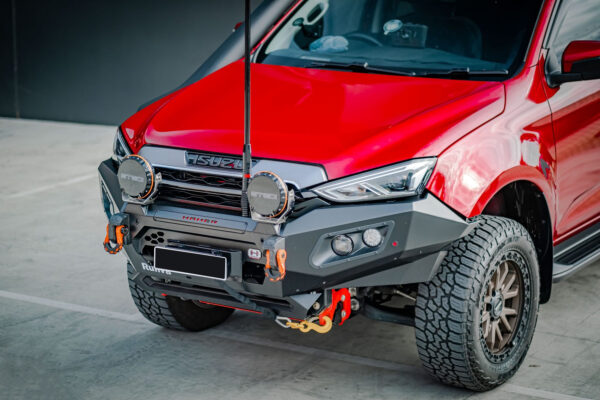 Hamer King Series (Low Loop) Bull Bar for Isuzu MUX 2021-2025 - Image 4