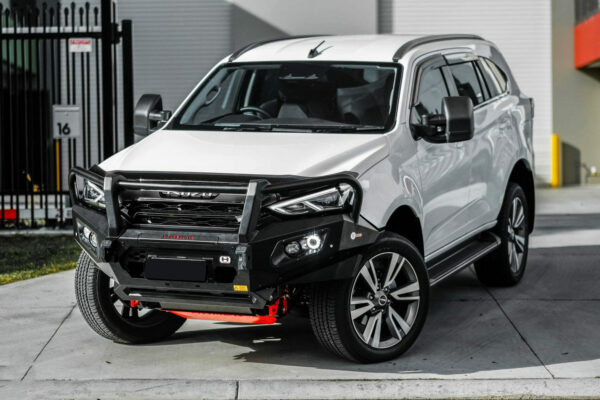 Hamer King Series PLUS Bull Bar for Isuzu MUX 2021-2025 - Image 6