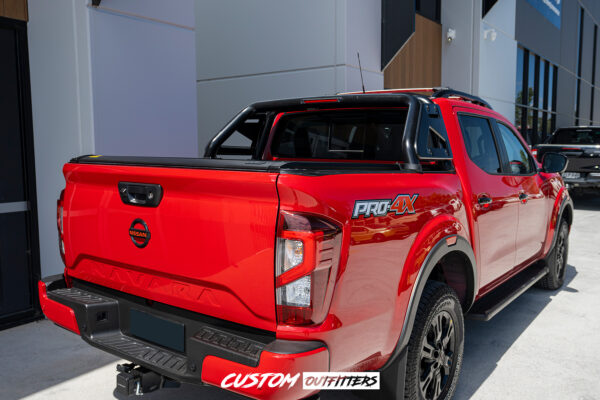 Nissan Navara NP300 2021-2025 Black Venom Electric Roller Shutter - Image 2