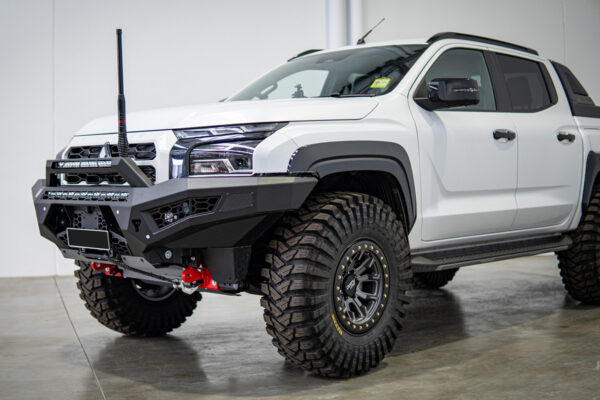 Offroad Animal Predator Bull Bar & Light Bar l Mitsubishi Triton MV (2024-2025) - Image 6