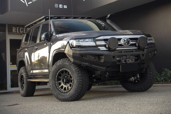 Landcruiser 300 Series Bull Bar | Vikor Diablo Bumper Bar with Light Bar (No Loop) - Image 2