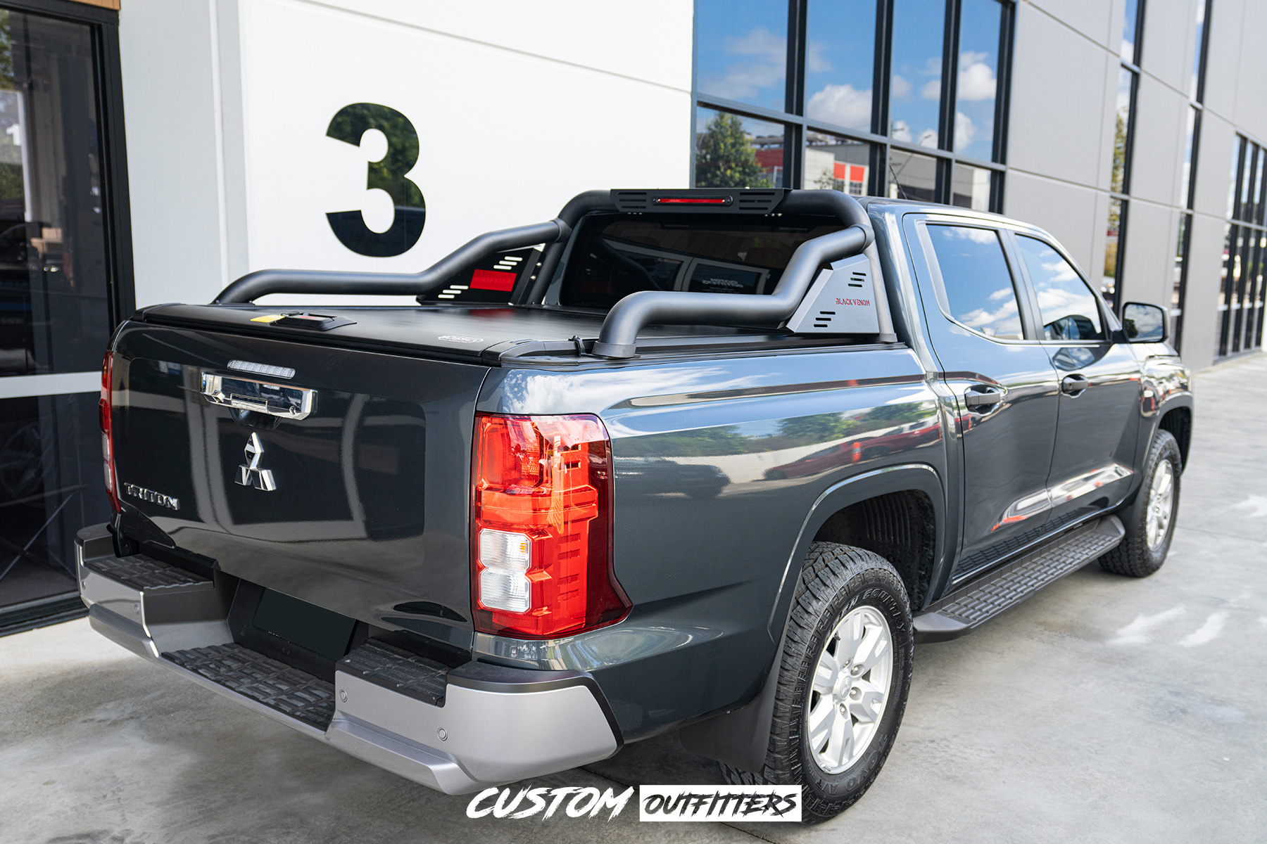 Mitsubishi Triton MV Build