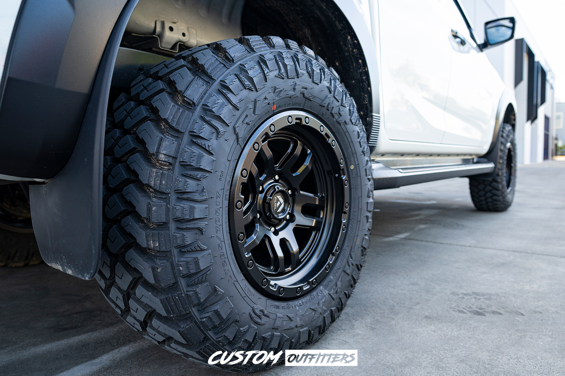 Isuzu Dmax Build