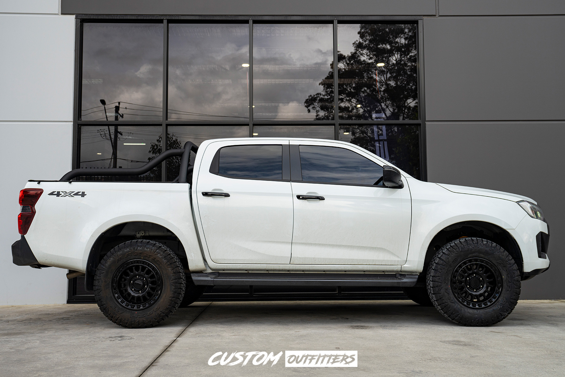 Isuzu Dmax Build