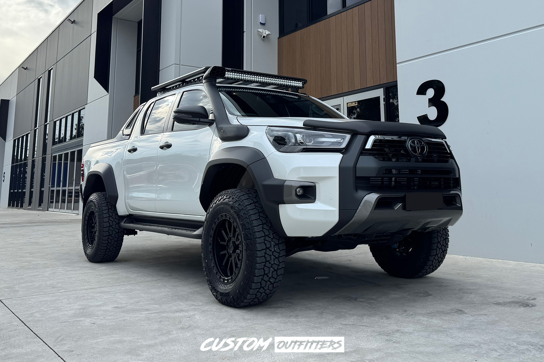 Toyota Hilux Rogue Build