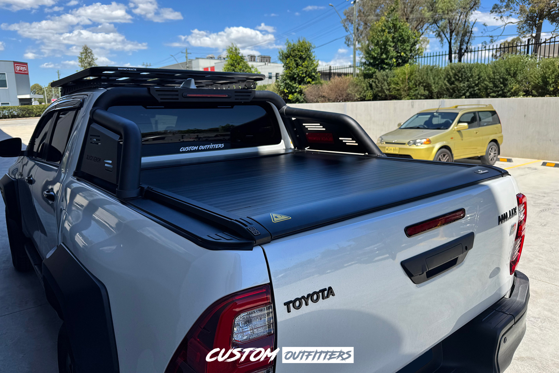 Toyota Hilux SR5 Build