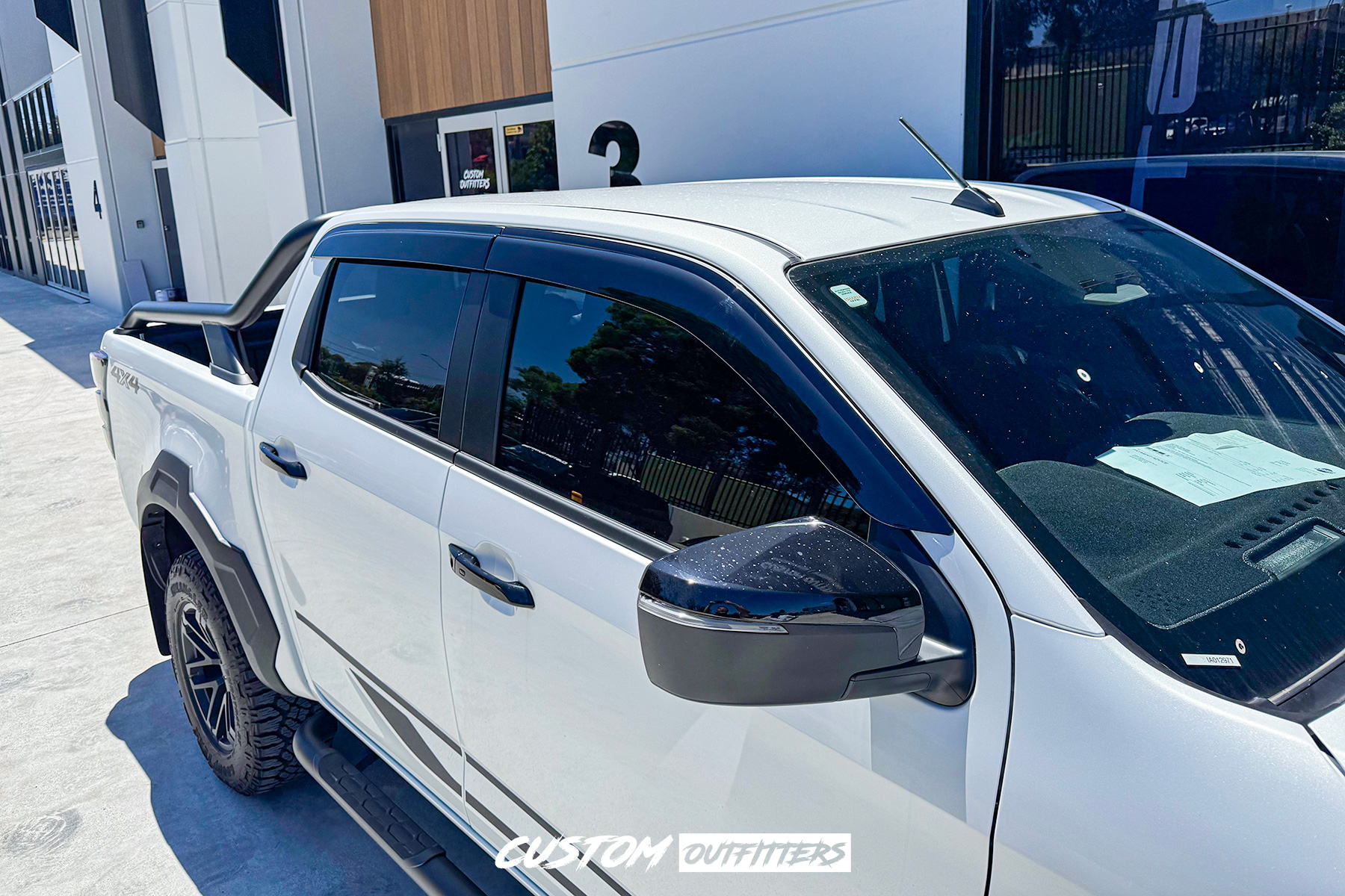 Isuzu Dmax Build