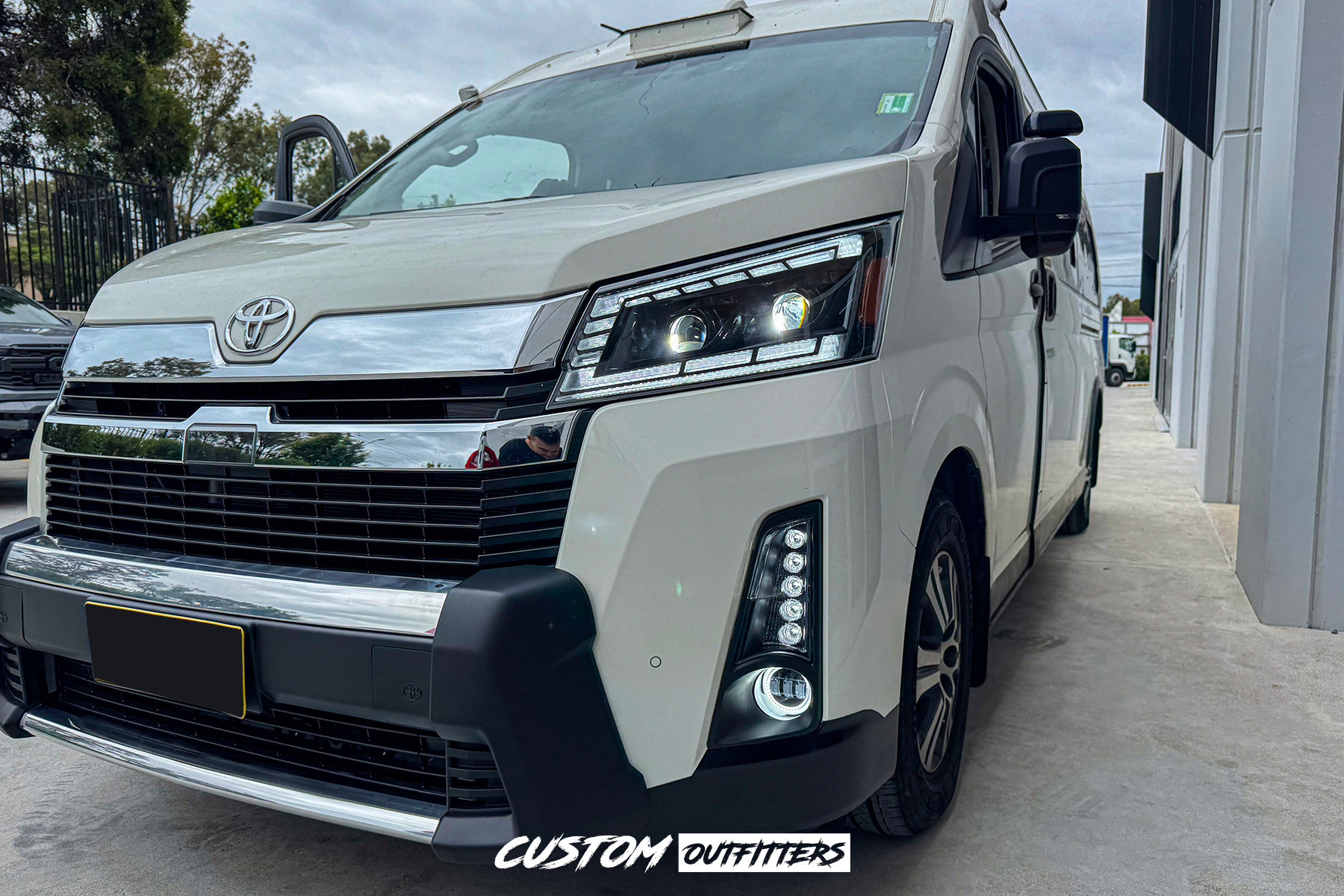 Toyota Hiace SLWB Build